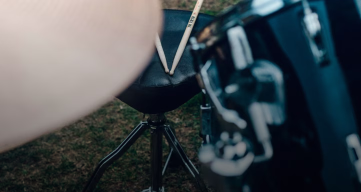 Scène du festival alimentée par des énergies renouvelables